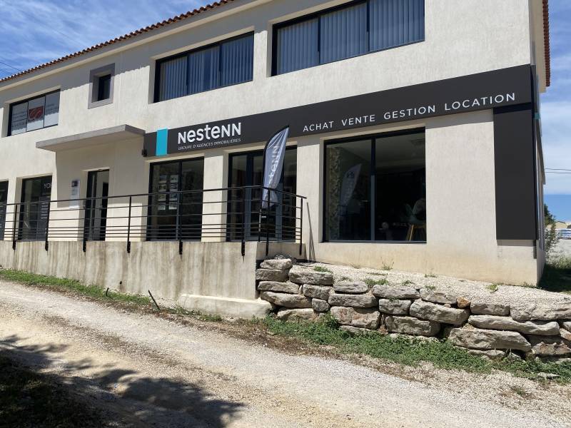 Fabrication d'enseigne réseau d'agence immobilière NESTENN à Bouc Bel Air